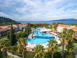 阿奎亞幻想水上公園 Spa 飯店 - 全包式