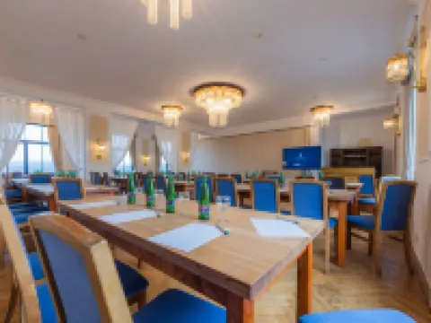 佩特任酒店 尼斯河畔亞布洛內茨酒店