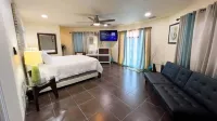 Blizzard's Lighthouse 4 Bedroom Home - balcony