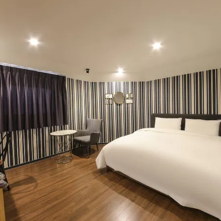 Brown Dot Hotel Daeyeon Отели рядом с достопримечательностью «Храм Посонса»