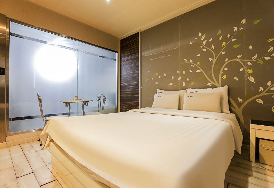 Goodstay Bandi Hotel
