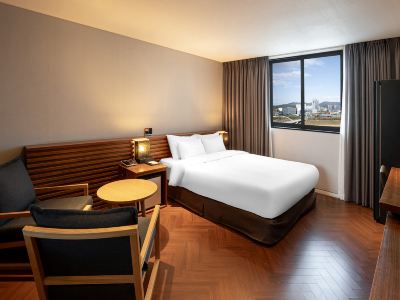 Golden Business Hotel