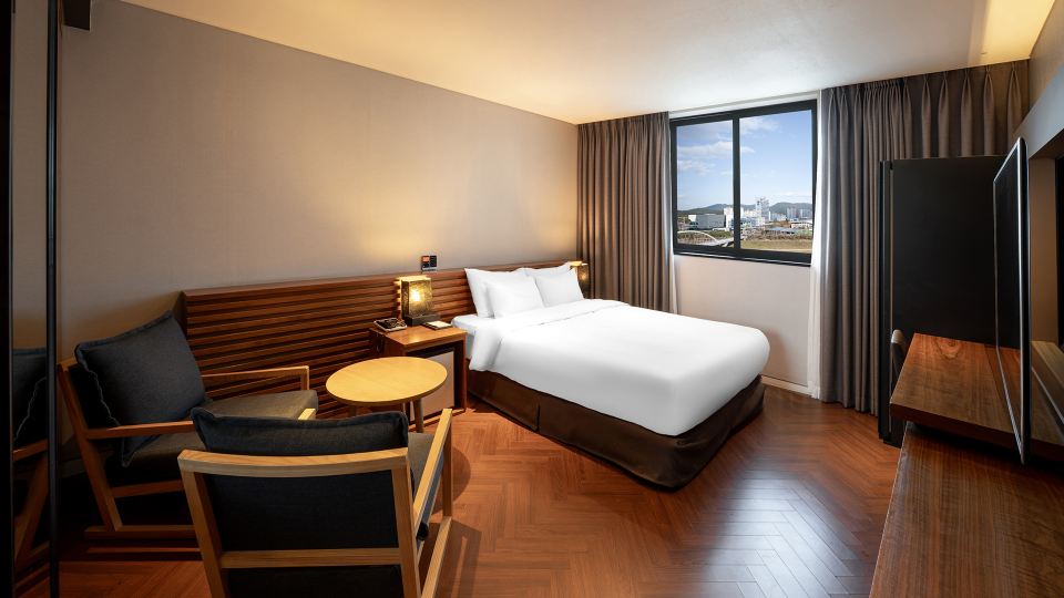 Golden Business Hotel