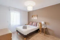 Quality Suites Lyon L'Isle-d'Abeau Hotels in Isere