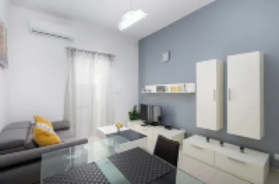 Modern 2 BR Apartment with AC - Near Sea