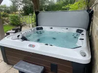 Meagill farmhouse-hot tub country Hotels in Otley