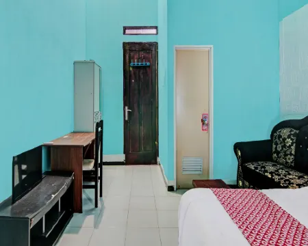 Hotel O Wisma Cendana Syariah Near Pasar Flamboyan Hotels in Kampar Regency