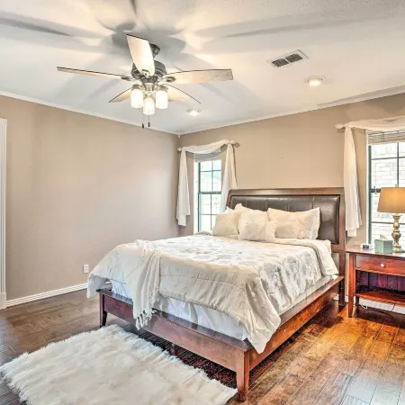 Gainesville Home w/ Outdoor Oasis, 16 Mi to Lake