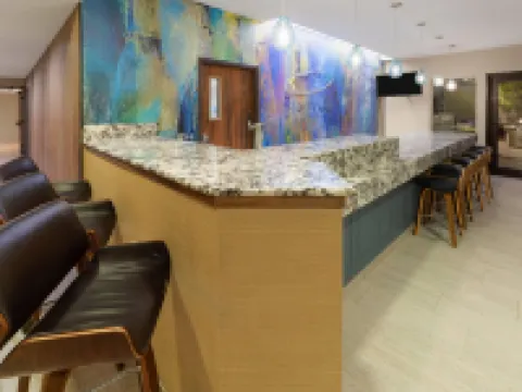 エンデボー  イン & スイーツ トレードマーク コレクション バイ ウィンダム トピーカのホテル