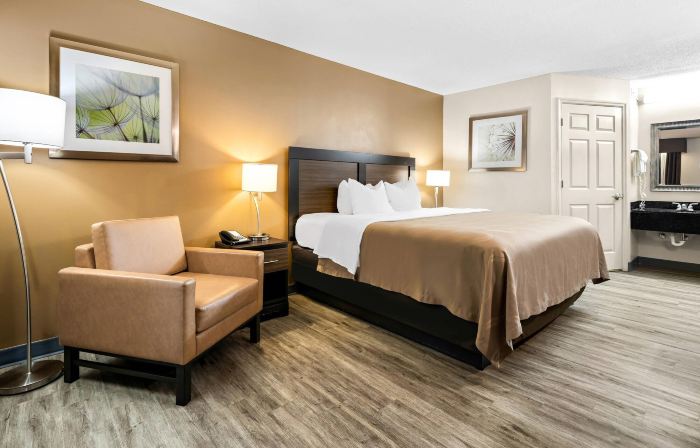 Quality Inn Decatur River City