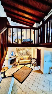 Elia Woodstone Houses - Villas