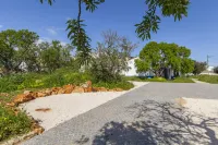 D13 - Eiras Velhas Holiday House in Almádena - 3-Star
