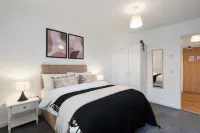 City Point Apartments by Guestz