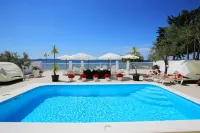 Villa Triana-Adults Only