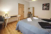 Bearsleys Archers Apartments with Parking - بيت ضيافة