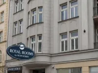 ROYAL ROOMS by WOW HOMES Hotels near AT Gallery