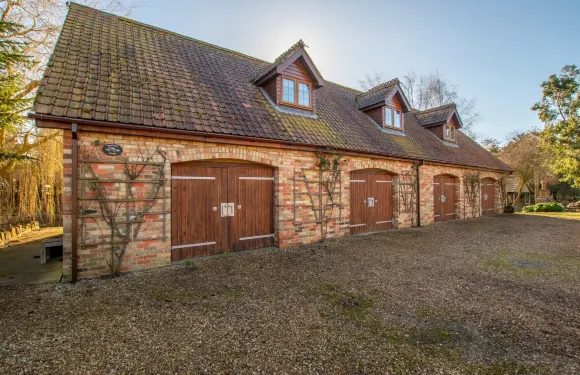 劍橋郡私人島嶼上的小屋