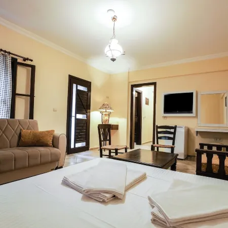 Mira Suites