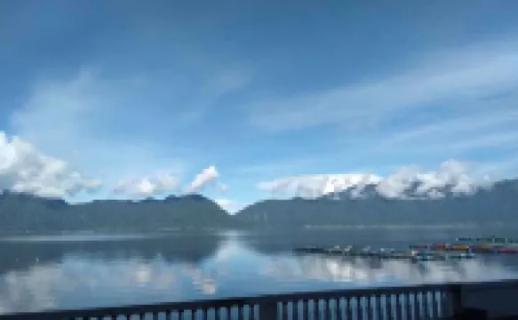 Hotel Maninjau Indah