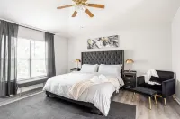 Family-Friendly 4Br Oasis • Private Heated Pool & Game Room