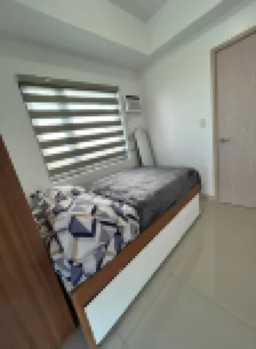 Lux 2BR Sky Condo With 24-hr Security, Fully Airconditoned & Basement Parking