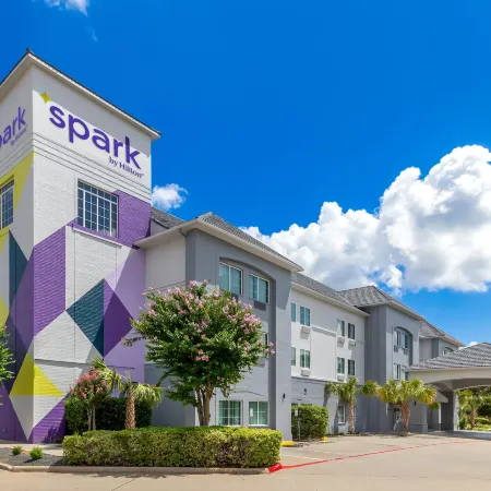 Spark by Hilton Missouri City