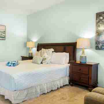 Quiet and Cozy Eagle Beach Area w/King Bed Rooms