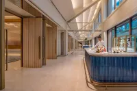 Trident, Nariman Point, Mumbai - 5-Star