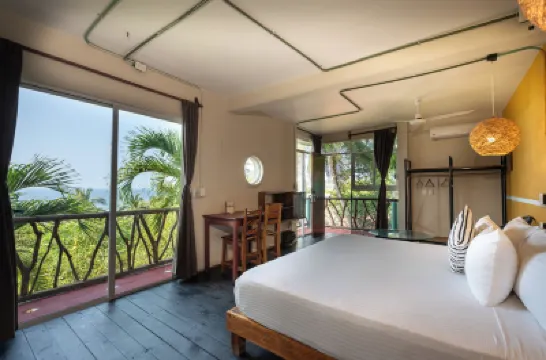 Nílu Puerto Escondido by Selina Hotel di 