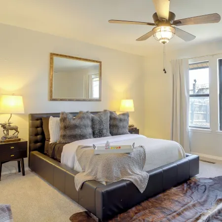 Groups Welcome, Central Location! Tulsa Gem + Yard