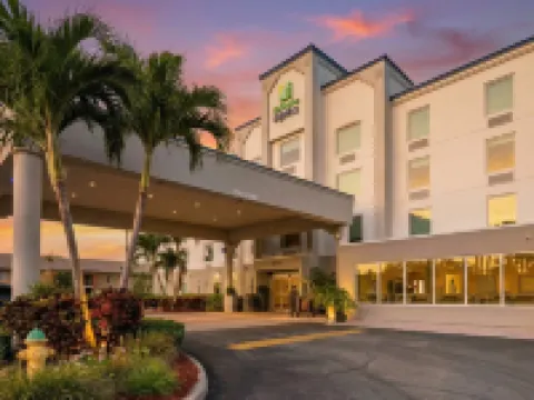 Holiday Inn Express & Suites COCOA BEACH by IHG Hotels in Cocoa Beach