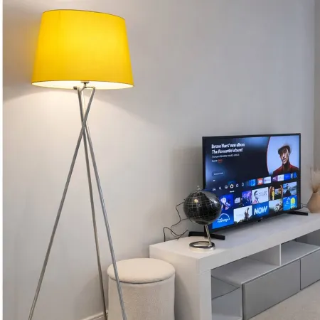 Deluxe Room W Fast WiFi, Netflix, Free Parking