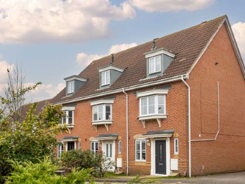 Host & Stay - Bluebell Close