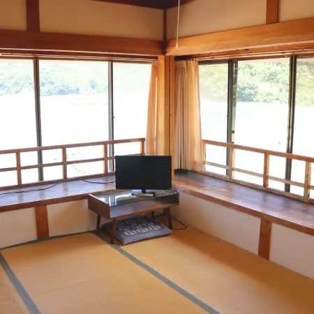 Nakamuraya