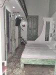 Apartment in Old Havana with free wifi, 2 twins beds and work area