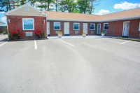 The Lancaster Motel by OYO Ronks Near Paradise