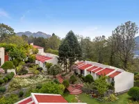 Country Inn Nature Resort Bhimtal - Mountain view