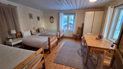 LantLiv I Österjörn AB Hôtels à : 