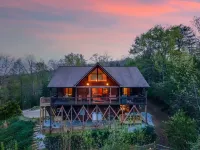 Lake Lure Large Cabin - Sleeps 10 Mountain View’s &  Hot Tub Near Chimney Rock