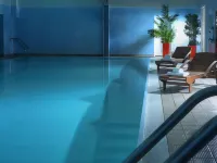 Westport Coast Hotel - Pools