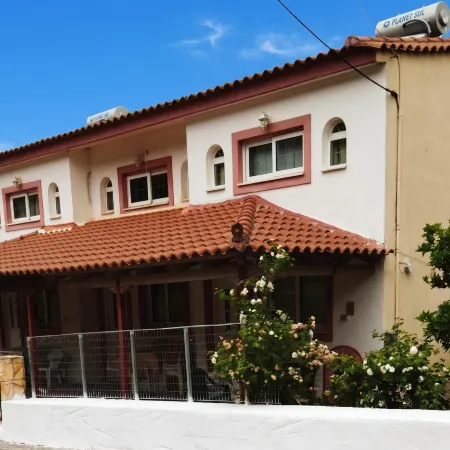 Yiannis' Maizonette Ancient Olympia - Happy Rentals