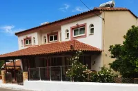 Yiannis' Maizonette Ancient Olympia - Happy Rentals - Mountain view