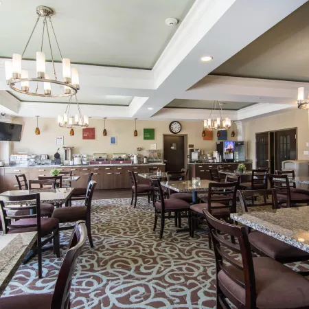Comfort Inn & Suites