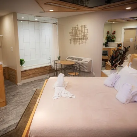 Sybaris Pool Suites