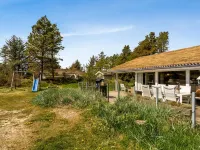 "Gladis" - 900m from the Sea