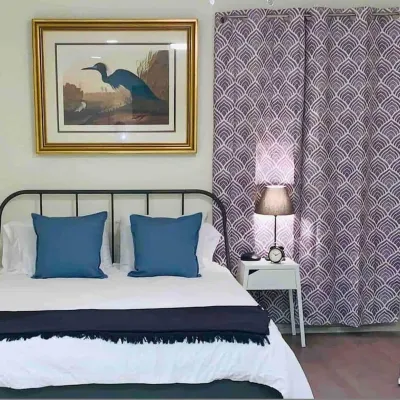 The Blue Heron - Elegant Urban Studio in City Center 와이즈에이커 브루어리 주변 호텔