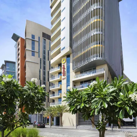 Aparthotel Adagio Abu Dhabi Al Bustan Отели рядом с достопримечательностью «Торговый центр Mushrif»