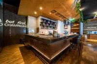 Media One Hotel Dubai - Bars