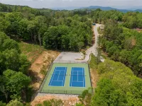 Kikis Hideaway at Eagles Nest - 4-Star