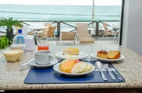 La Belle Beach Hotel - petit déjeuner